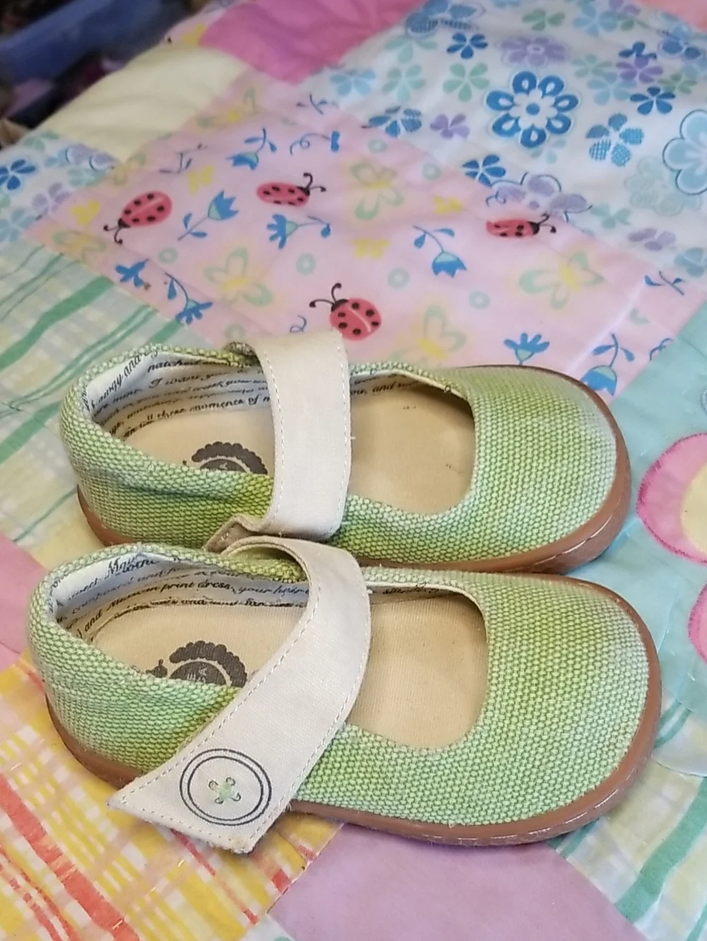 Livie & Luca Light Green Canvas Mary Jane Shoes with Tan Soles Size 6 Carta II
